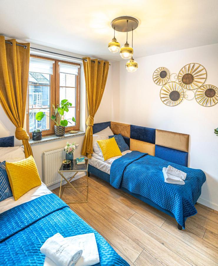 Blue Diamond Apartment *